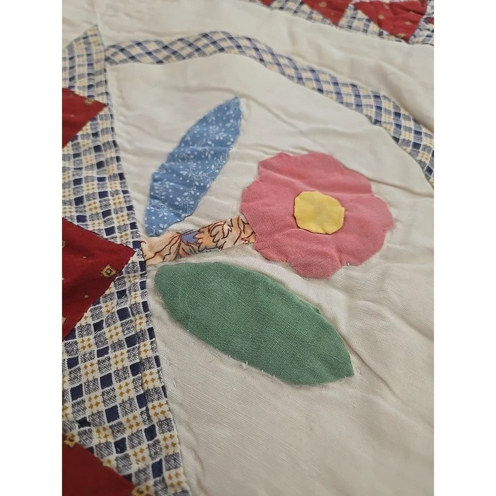 Vtg Grannycore Cottagecore Flower Basket Quilt Handmade Stiched 88